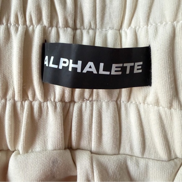 Alphalete Elmts Women's White Knit Cuffed Jogger Pants Size Medium 41624 - Picture 7 of 10